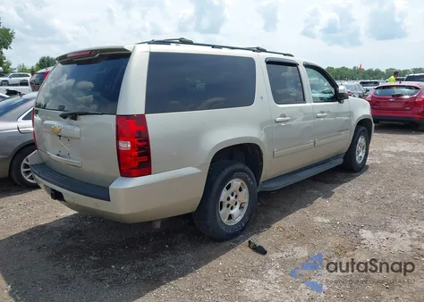2013 Chevrolet Suburban 1500 Lt from USA, damaged, VIN 1GNSKJE79DR267600